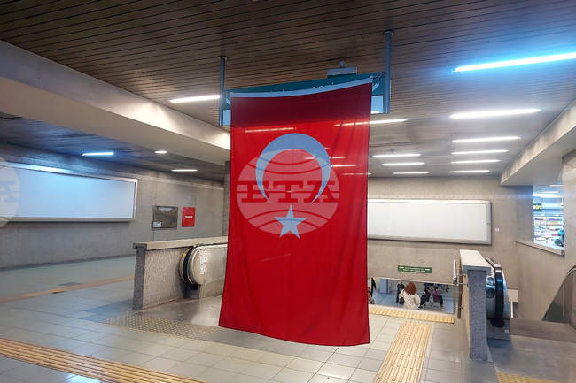 Партията на Ердоган отхвърли обвиненията в опит за преврат заради задържането на кмета на Истанбул