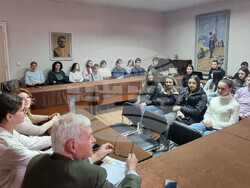 Плевен - дискусия - ученици