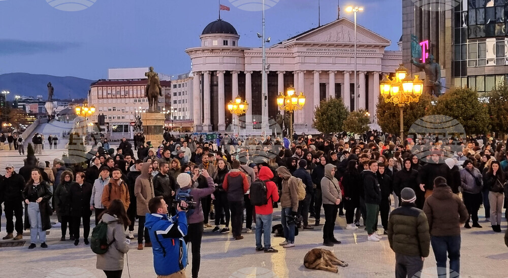 Северна Македония - Скопие - граждани - мълчаливо бдение - Кочани