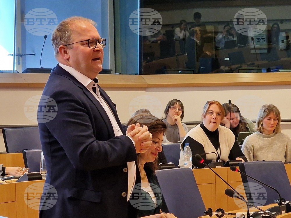 Със сигурност няма понятие като обща европейска армия, каза зам.-председателят на комисията по външни работи на ЕП