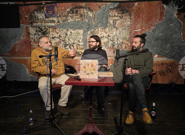 Захари Захариев е щастлив играч на стъклени перли, каза Александър Секулов 