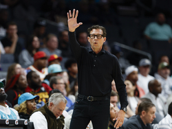 Hawks Hornets Basketball