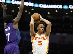 Hawks Hornets Basketball