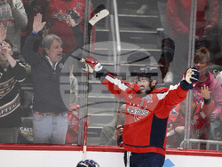 Red Wings Capitals Hockey