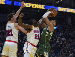Bucks Warriors Basketball