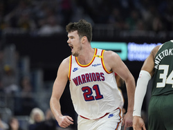 Bucks Warriors Basketball