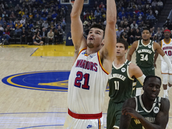 Bucks Warriors Basketball