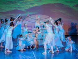 „Алиса в страната на чудесата“ гостува в Перник и Своге, снимка – организатори