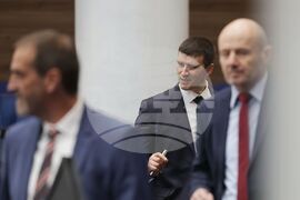 Парламент - заседание