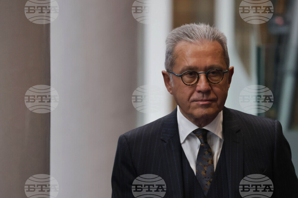 Парламент - заседание - Йордан Цонев