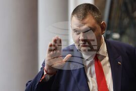 Парламент - заседание