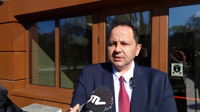 Предстои изграждането на 70 площадки за противоградна защита в областите Бургас и Ямбол по пилотен проект, каза зам.-министър Иван Капитанов