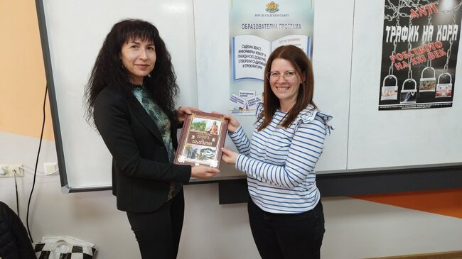 Прокурор от Районна прокуратура - Стара Загора изнесе открит урок пред ученици от СУ "Екзарх Антим I" в гр. Казанлък по Образователната програма на ВСС