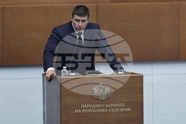 Парламент - заседание - Ивелин Михайлов