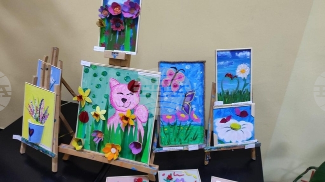 Млади художници от Силистра подготвят пролетна изложба базар