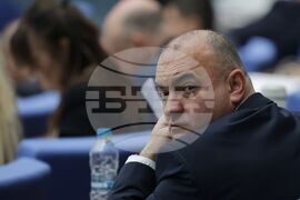 Парламент - заседание - Любиша Блажевски