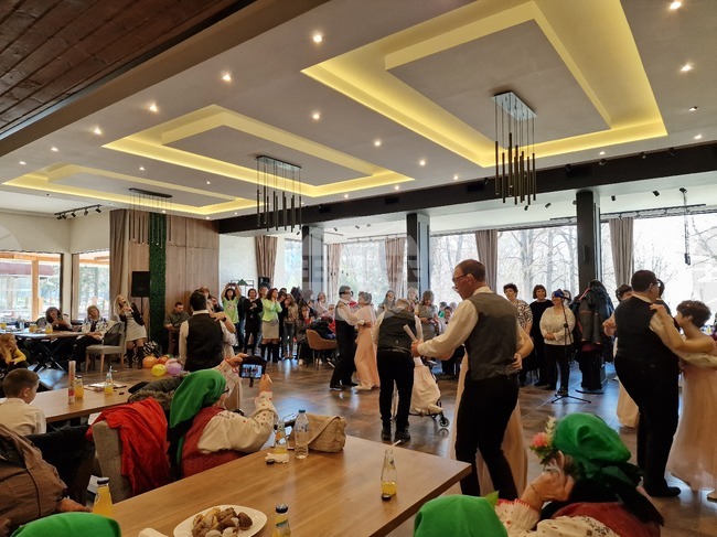 Потребители на социални услуги в Разград отбелязаха Световния ден на социалната работа и социалния работник с тържество 