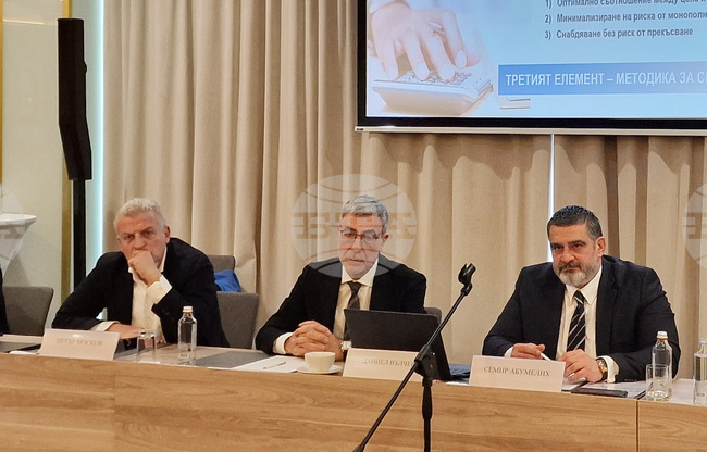 Vending Machines Can't Make Medicines More Accessible, Health Barometer Founder Says