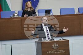 Парламент - заседание - Мартин Димитров