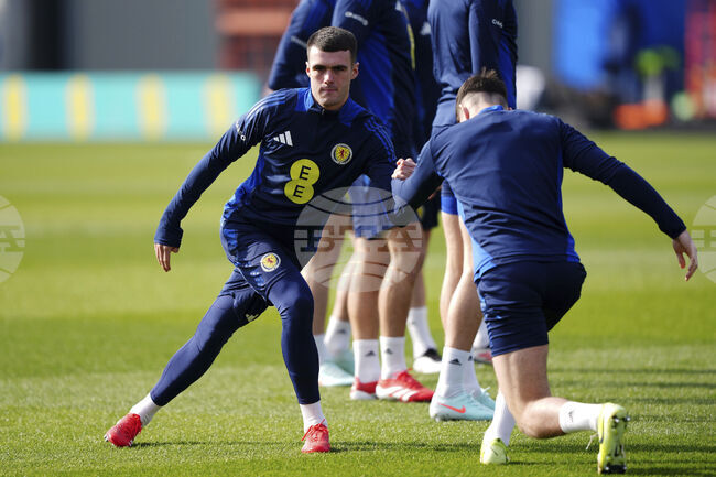 Болоня прави офанзива да привлече капитана на Монца Матео Песина и шотландския талант на Мъдъруел Ленън Милър