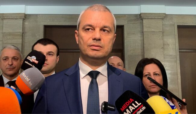 Костадин Костадинов: Внесохме подписи за референдум за запазване на българския лев