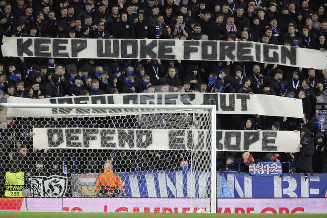 Рейнджърс чака наказание от УЕФА заради феновете, разпънали плакат с определено като дискриминационно съдържание на мача с Фенербахче 