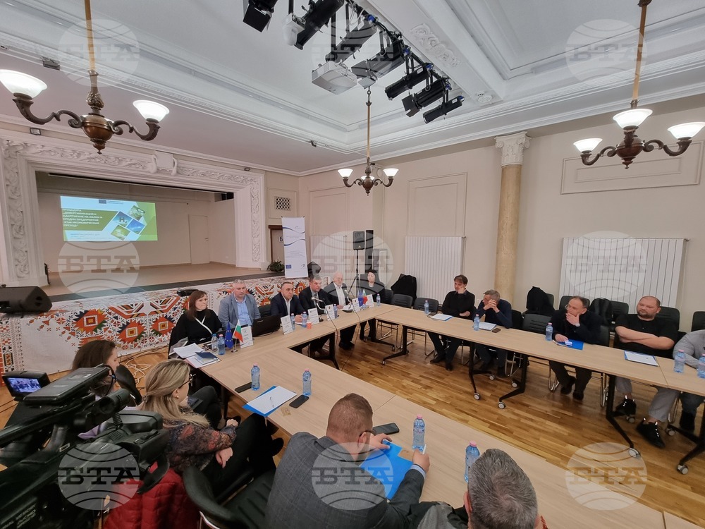 Перник - „Диверсификация и адаптиране на малки и средни предприятия към икономическия преход“ - среща