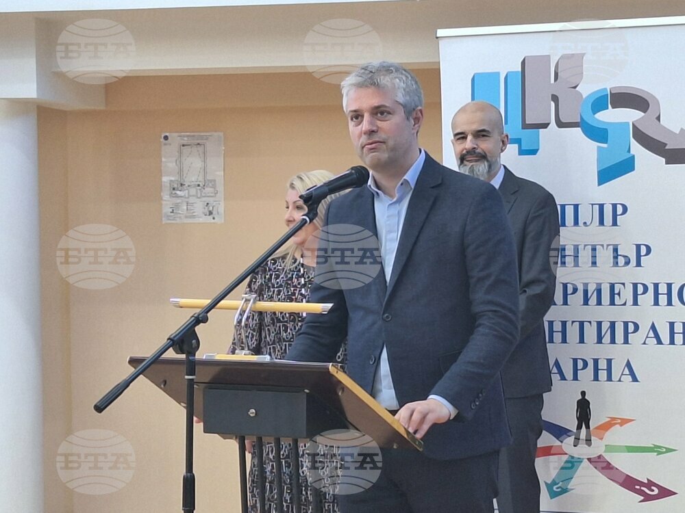 При традиционно силен интерес премина Кандидатстудентска борса – Варна 2025