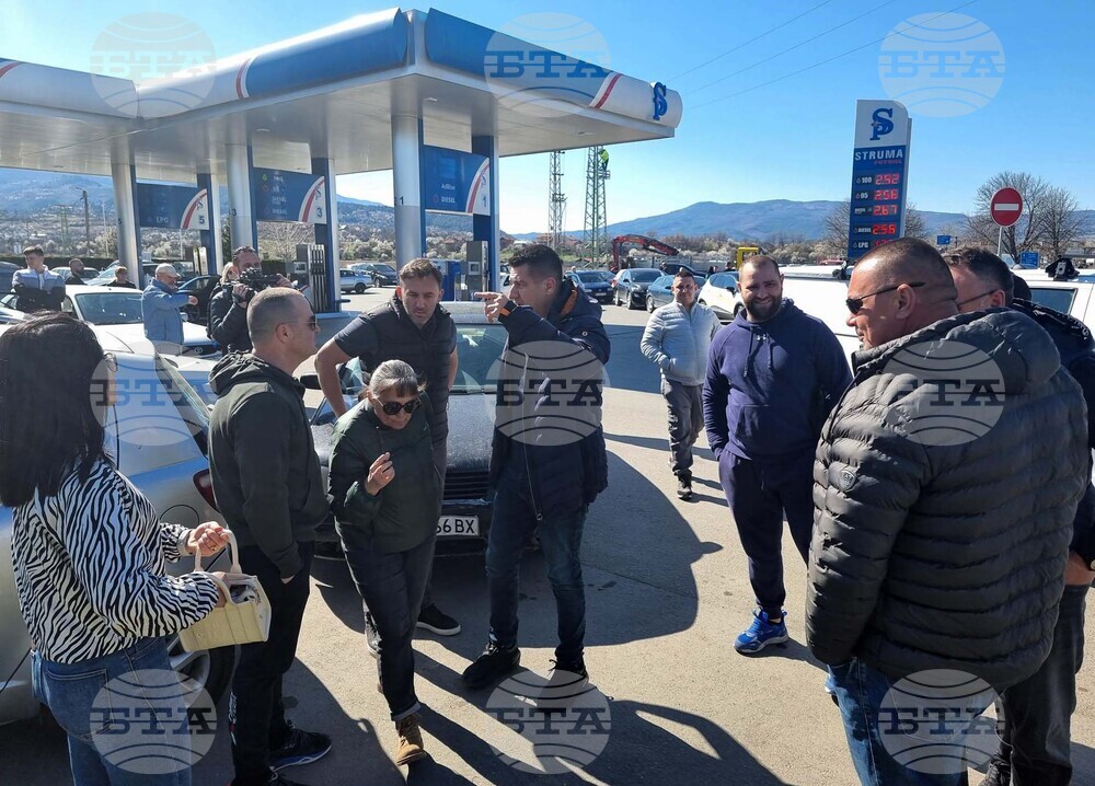 Село Слокощица - протест - собственици на заведения
