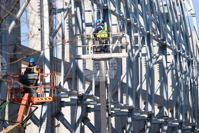 Реконструкцията на "Българска армия" напредва с бързи темпове