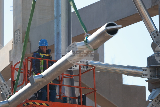 Напредва строителството на новото училище в бургаския квартал "Крайморие", съобщиха от Общината 