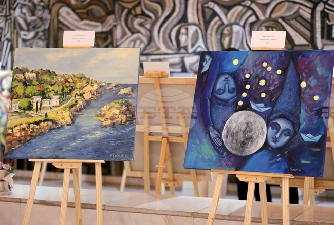 В Националния исторически музей бе открита изложбата „Море, четка и длето през погледа и сърцето на съвременни творци“