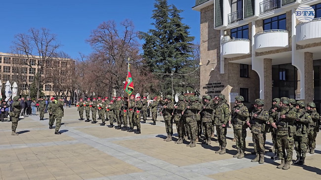 На церемония в Благоевград бяха изпратени военнослужещи за участие в стабилизиращите сили на НАТО в Косово