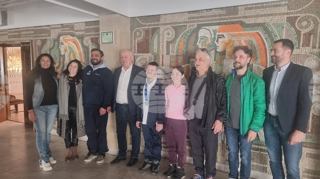 Смолян посрещна Максим Петковски като шампион