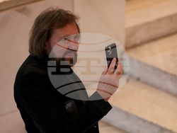 „Море, четка и длето през погледа и сърцето на съвременни творци“ - изложба