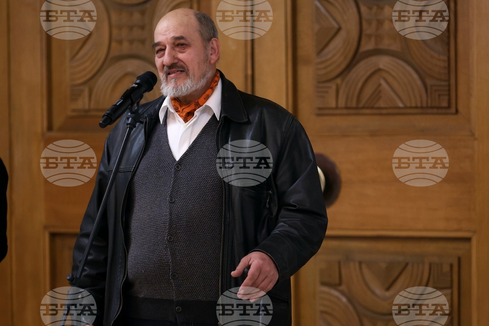 „Море, четка и длето през погледа и сърцето на съвременни творци“ - изложба