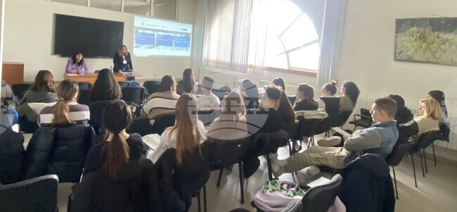 Бъдещи икономисти от Разград се запознаха с правата и задълженията си като данъкоплатци