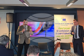 Белгия - "Седмица на гражданското общество" - дискусия с журналисти - Оливер Рьопке - Лауренциу Плошчану