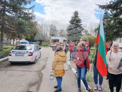 Село Царев брод - Държавна психиатрична болница - служители - протест