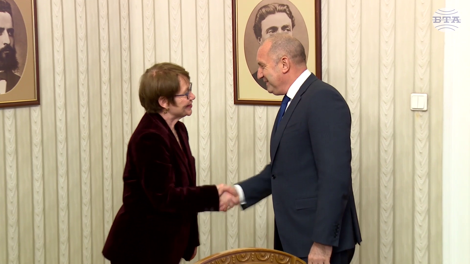 Потенциалът на България да бъде център за съхранение на възобновяема енергия в Югоизточна Европа обсъдиха Румен Радев и Одил Рено- Басо