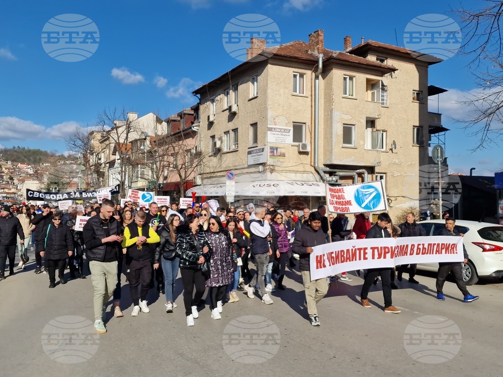 Представители на туристическия бранш ще протестират с митинг-концерт във Велико Търново
