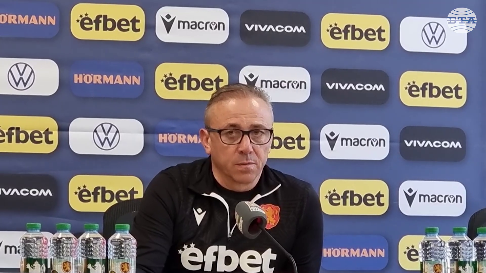 "Със сигурност не сме фаворити в мача", призна селекционерът на България Илиан Илиев