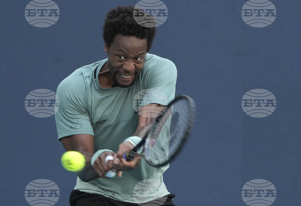 Гаел Монфис се класира за пръв път за четвъртия кръг в Маями от 2016 година и стана най-възрастният играч с подобно постижение