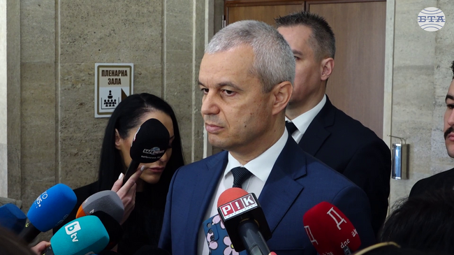 ПП-ДБ, "Величие" и МЕЧ втори ден крепят кворума, ние няма да се регистрираме от днес нататък, каза Костадин Костадинов