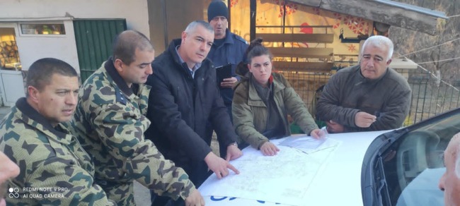 Жена с деменция беше издирвана в земенското село Дивля, 12 екипа участваха в акцията по намирането ѝ