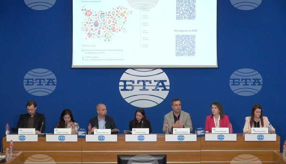 Общо 74% от младите хора в България обмислят идеята за емиграция в чужбина, според проучване