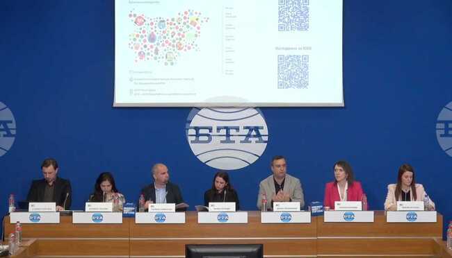 Общо 74% от младите хора в България обмислят идеята за емиграция в чужбина, според проучване