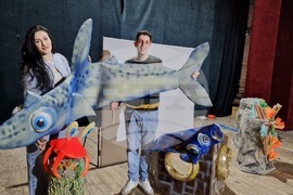 Шумен - куклени актьори - Йоана Генчева и Валентин Методиев