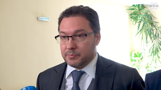 Не могат да се искат резултати, без да има увеличение на заплатите, каза министърът на вътрешните работи Даниел Митов