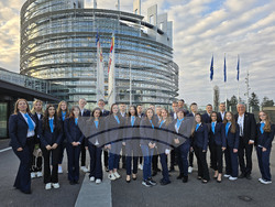 Франция - Страсбург - ЕП - "Евроскола" - дискусия